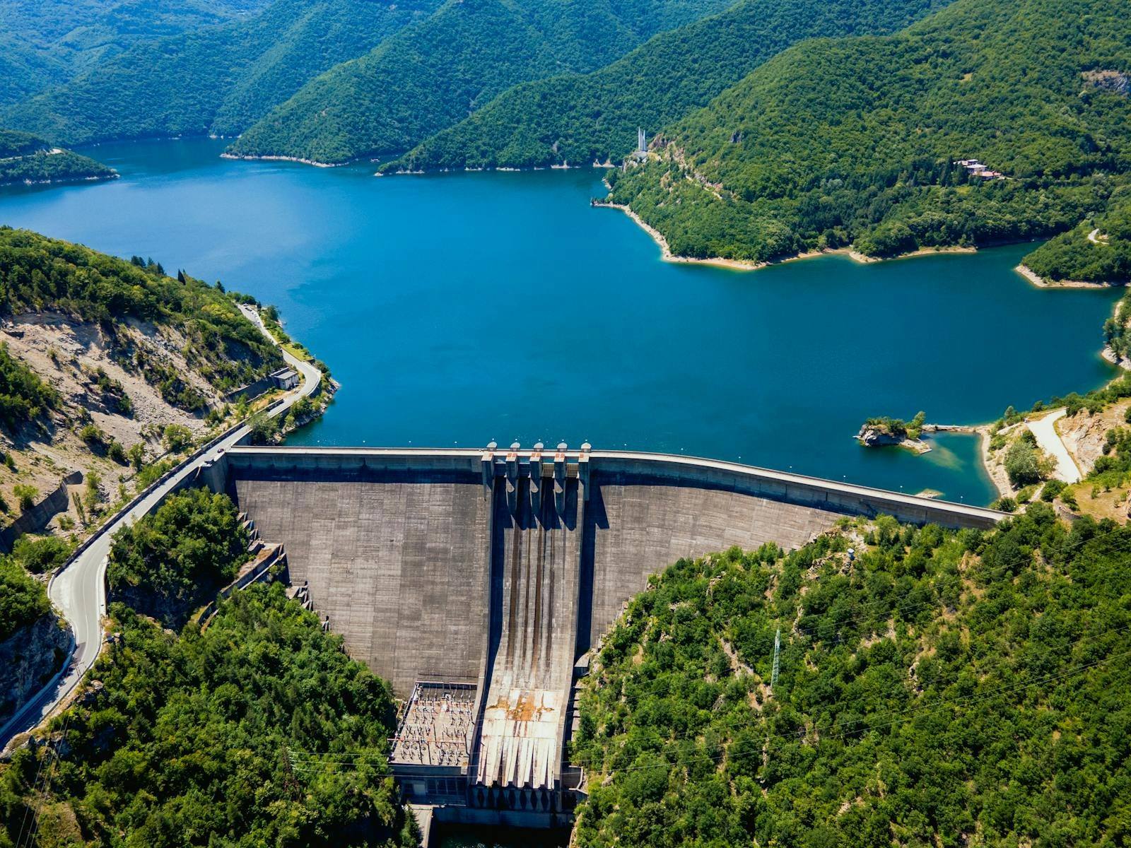 Water storage infrastructure background